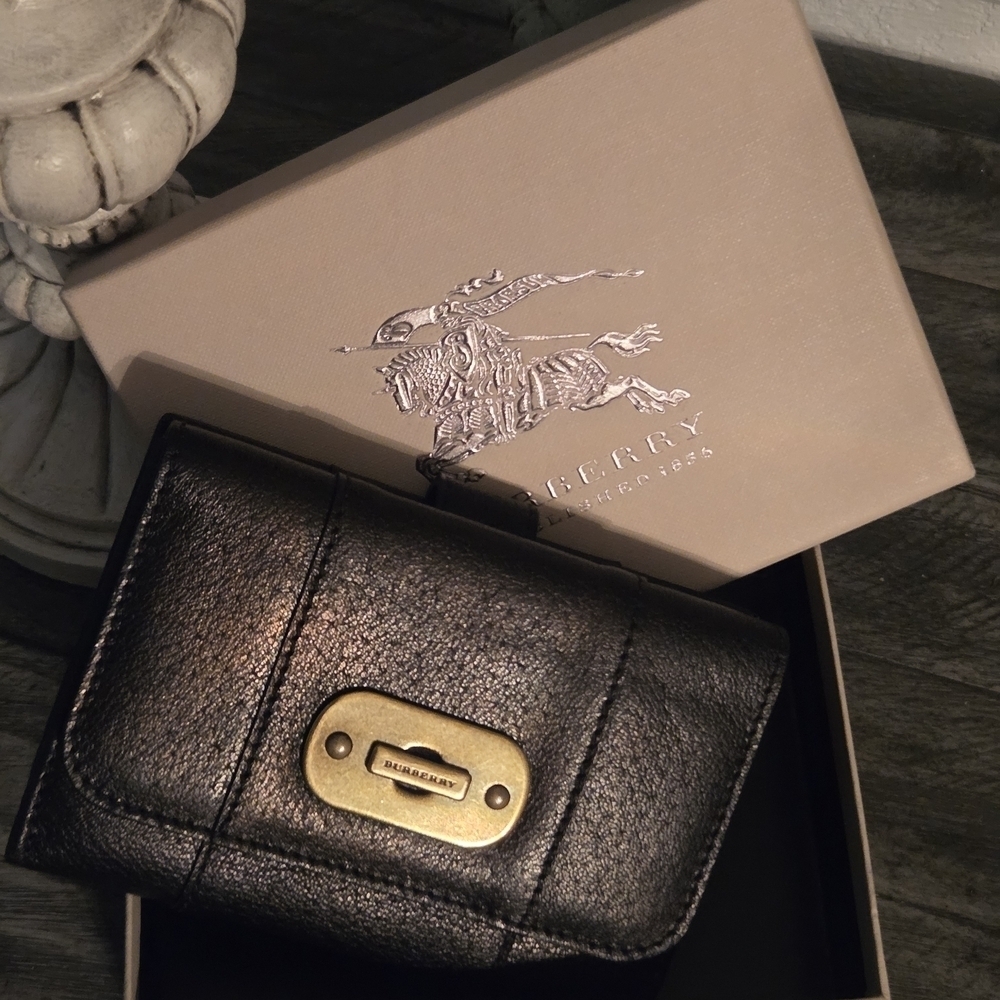 Burberry black buffalo leather Wallet with bronze sheen. New With Box And Tag - Picture 10 of 14